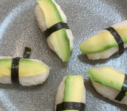 Avocado nigiri