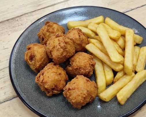 Chicken balls and chips