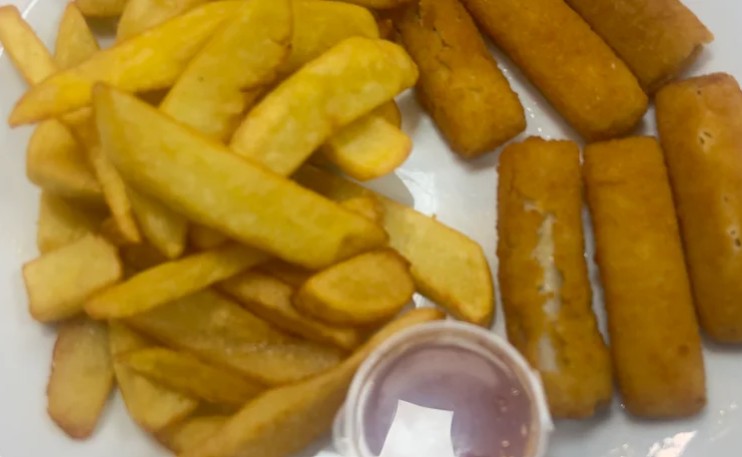 Fish fingers and chips