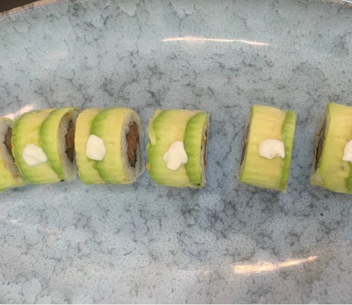 Salmon creamy roll